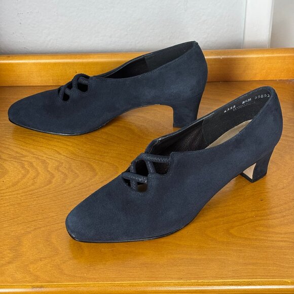 1980s does 1930s Magdesians Black Suede Heels Elastic Cutout Size 8.5 - Picture 1 of 11